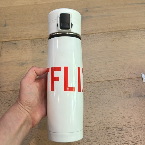 Netflix brand new water bottle never used - Picture 2 of 5